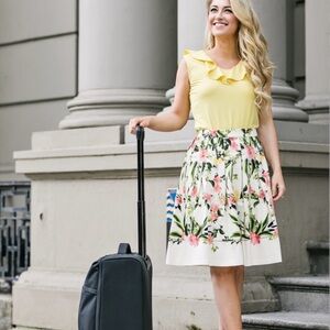 TALBOTS White Floral Print Corduroy Skirt Flare Size 8